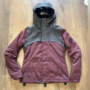 686 Women’s Parklan Mystique Insulated Ski/Snowboard Jacket, Size Medium